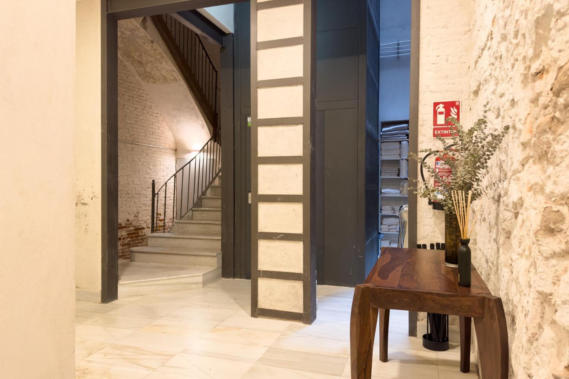 Urban Design Apartments & Studios Barcelona Exterior photo